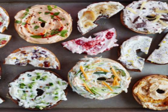 Bagel w Flavored Cream Cheese